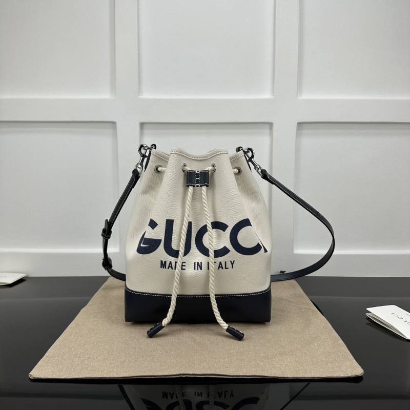 G*u*i bucket bags